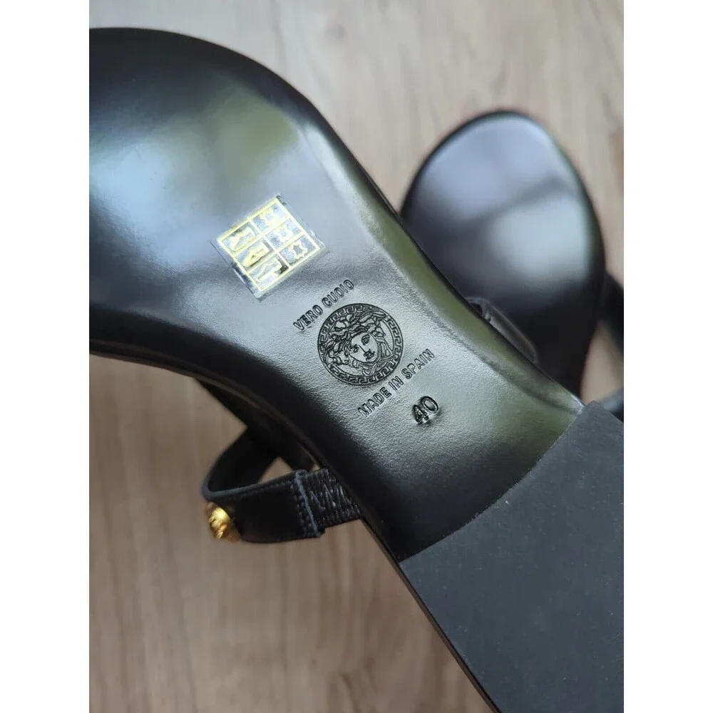 Versace Medusa Studs Flat Thong Sandals Black Leather Womens 10 EU 40 DST669CS - Picture 13 of 14